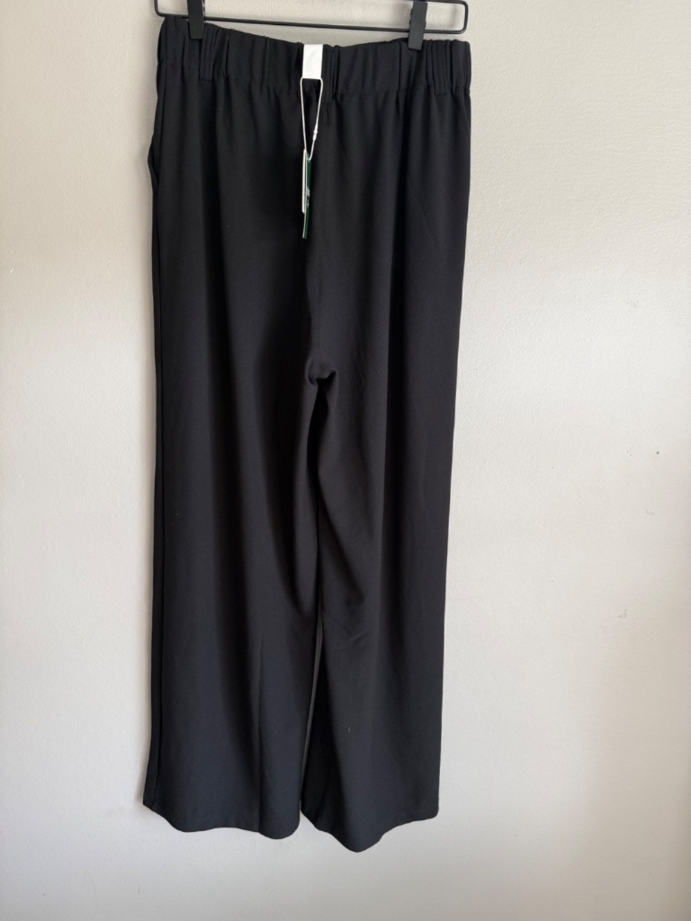 NWT Halara Black Wide Leg Pants Size Medium Tall Pleated Stretch